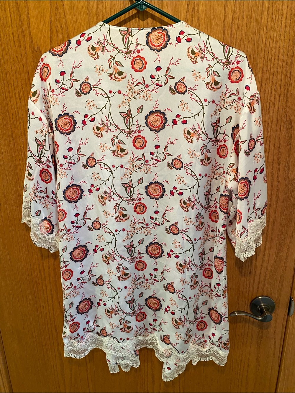 Chelsea 28 Women’s Robe - Picture 5 of 7